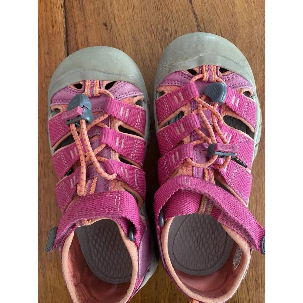 Keen - Newport H2 Pink Water Sandals Big Girls Size 3